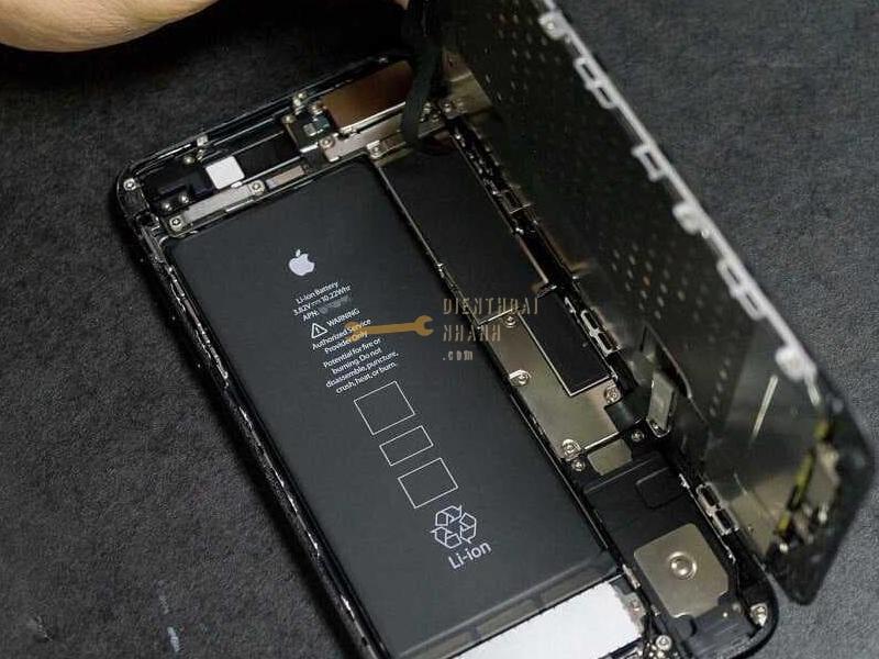 Khi nào cần thay màn hình iPhone 8 Plus?