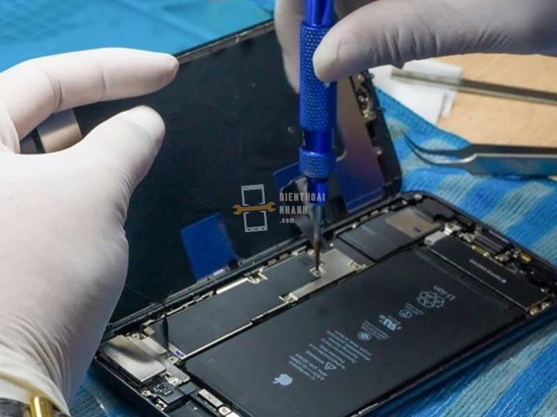 Nguyên Nhân Camera Trước iPhone 13 Pro Bị Hỏng
