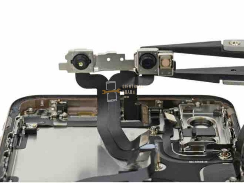Có Thể Tự Thay Camera Trước iPhone XR Tại Nhà Không?
