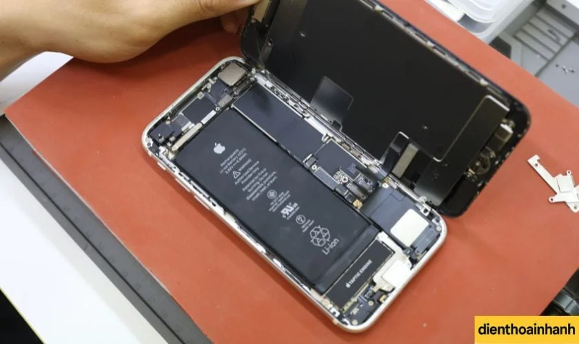 Khi Nào Nên Thay Pin iPhone Mới?