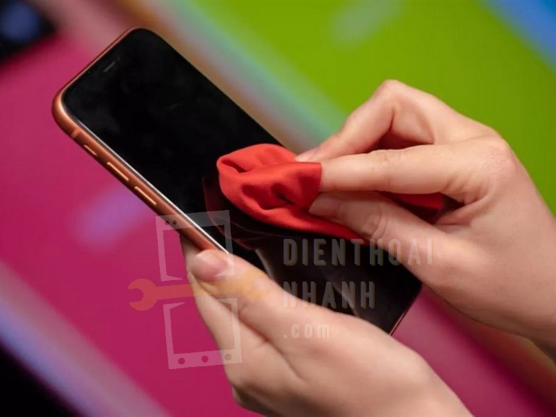 Quy trình sửa lỗi điện thoại bị đơ tại Điện Thoại Nhanh