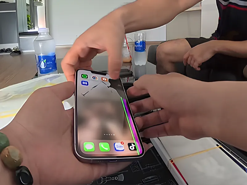 Khi nào cần thay màn hình iPhone 14 Plus?