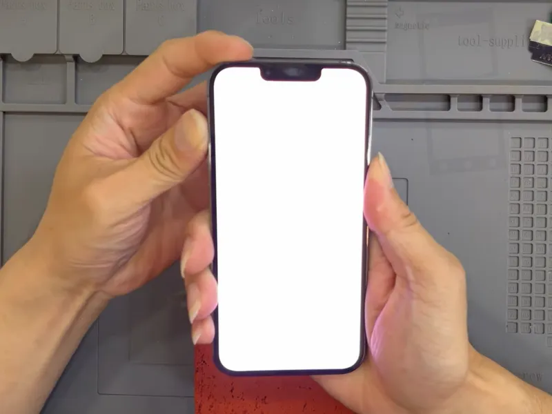 Khi nào cần thay màn hình iPhone 15 Pro?