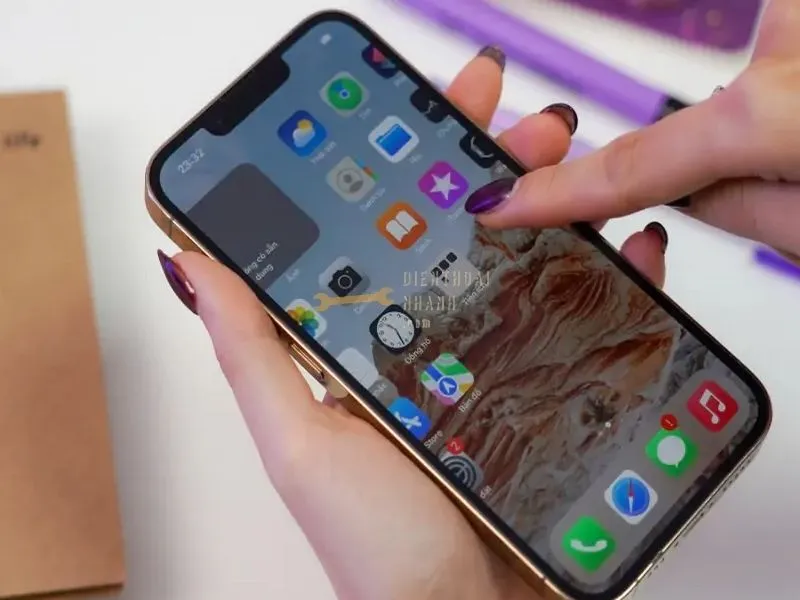 Bảng Giá Thay Màn Hình iPhone Tại Điện Thoại Nhanh