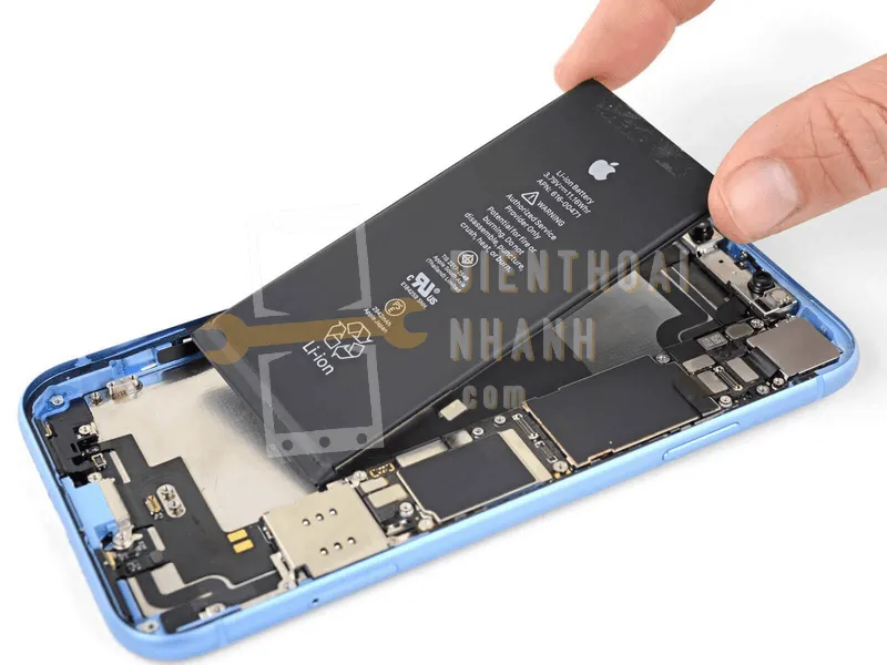 Tìm Hiểu Toàn Diện Về Thay Pin IP XR
