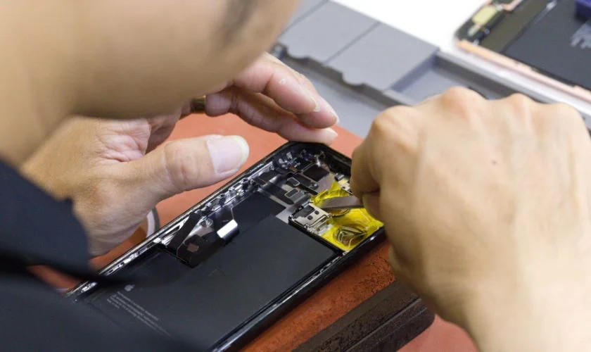 Những Câu Hỏi Thường Gặp Khi Thay Camera Sau iPhone 12 Pro Max