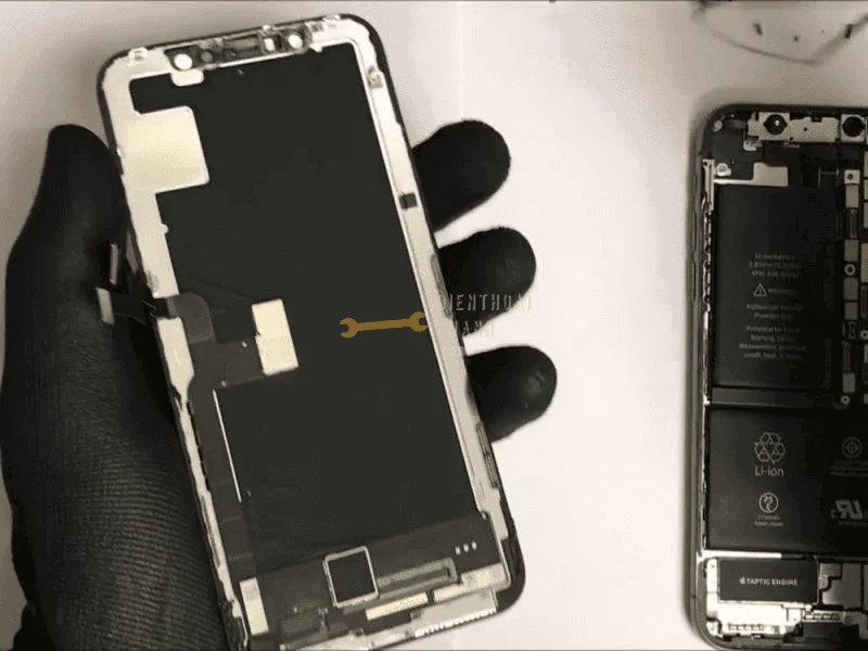 Khi nào cần thay màn hình iPhone SE 2022 (iPhone SE 3) & nguyên nhân thường gặp