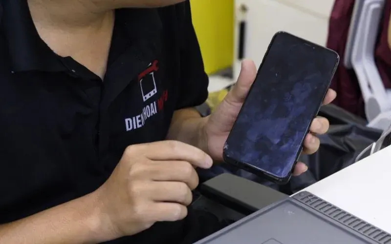 | Tháng 12 2025 Các Câu Hỏi Thường Gặp Khi Thay Màn Hình iPhone 14 Plus