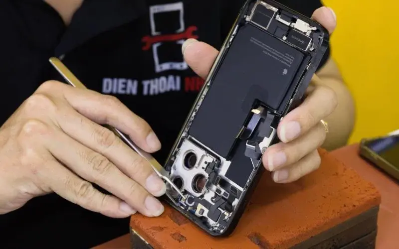 Bóc tách cụm cảm biến 3 cáp phức tạp