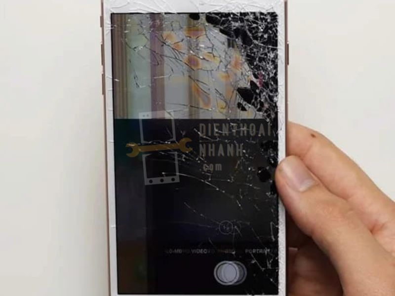 Khi nào cần thay màn hình iPhone 8?