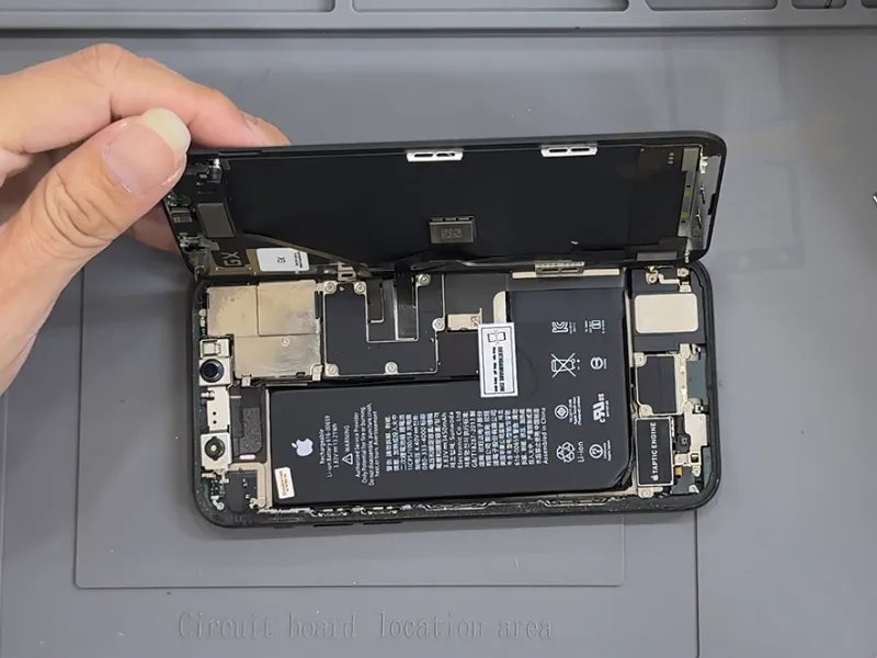 Ưu điểm khi thay màn hình iPhone 14 Pro tại Điện Thoại Nhanh
