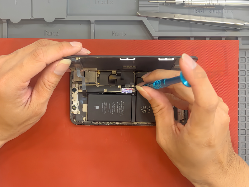 Ưu điểm khi thay màn hình iPhone XS tại Điện Thoại Nhanh