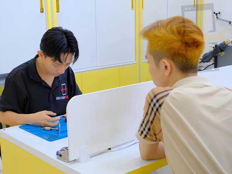 Dịch vụ thay chân sạc iPhone 6 uy tín