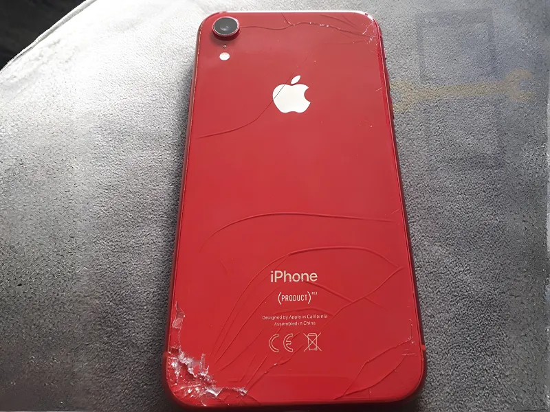 Khi nào cần thay kính mặt kính lưng iPhone XR?