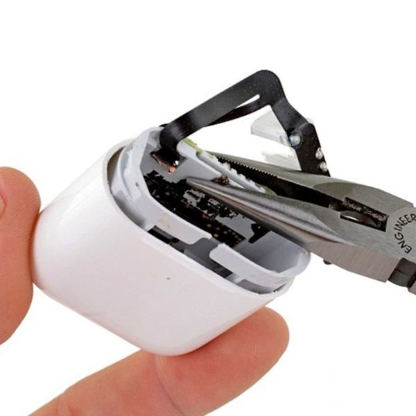 | Tháng 1 2026 Sửa Nguồn AirPods 2 – Xử Lý Lỗi Không Sạc, Không Nhận Hộp