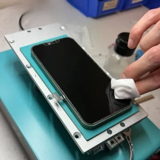 Thay Cảm Ứng iPhone 14 Plus Lấy Ngay Trong Ngày