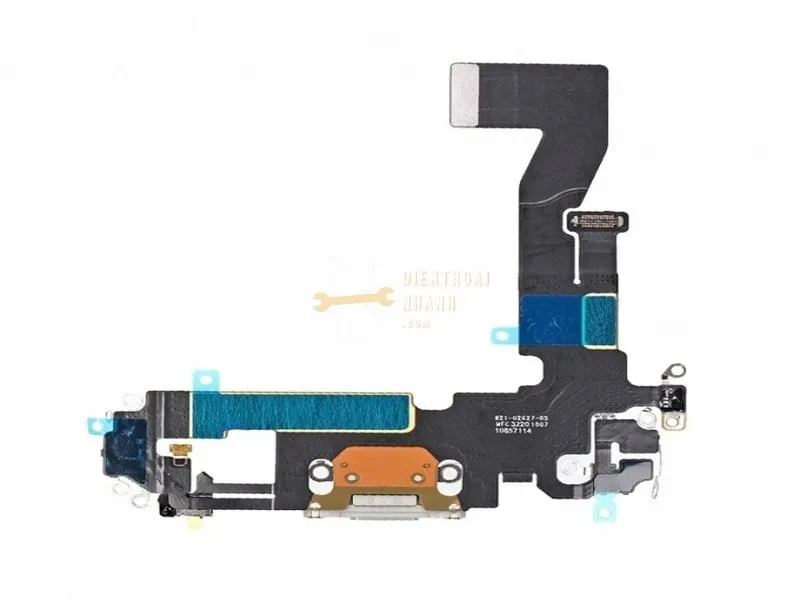 So Sánh Thay Chân Sạc Bóc Máy Và Linh Kiện Mới