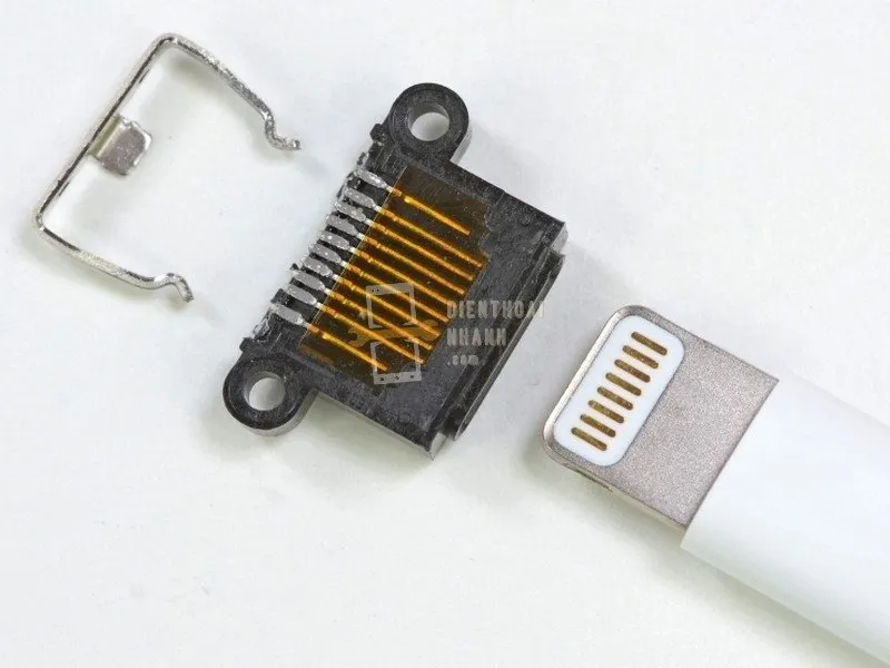 | Tháng 1 2026 Câu Hỏi Thường Gặp Khi Thay Chân Sạc iPhone 14 Pro Max