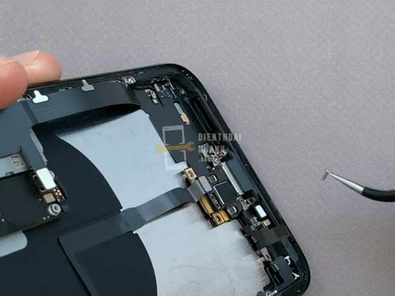 | Tháng mười một 2025 Dấu hiệu iPhone X bị lỗi chân sạc cần thay ngay