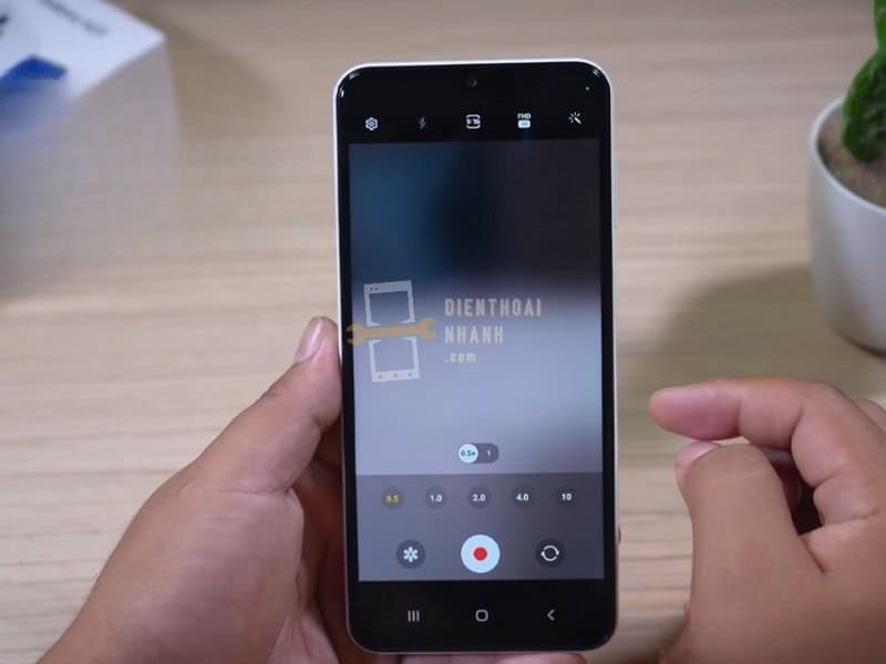 Khi Nào Cần Thay Camera Sau Samsung Galaxy A25?