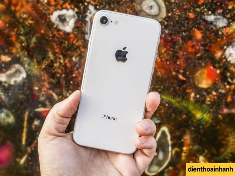 Khi nào cần sửa main - IC sạc iPhone 8?