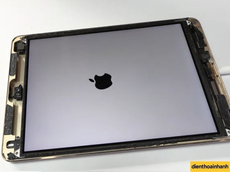 Câu hỏi thường gặp khi thay chân sạc iPad Pro M1 11 2021