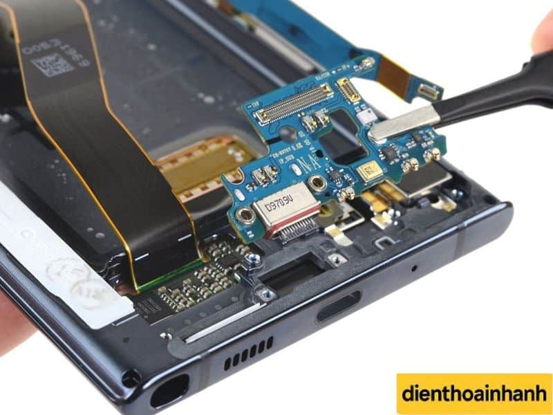 Nguyên Nhân Gây Hỏng Chân Sạc Samsung Note 10 Plus