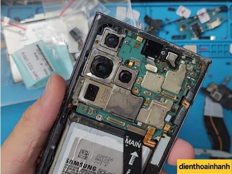 | Tháng mười một 2025 IC Sóng Là Gì? Vì Sao Samsung S22 Dễ Gặp Lỗi IC Sóng?