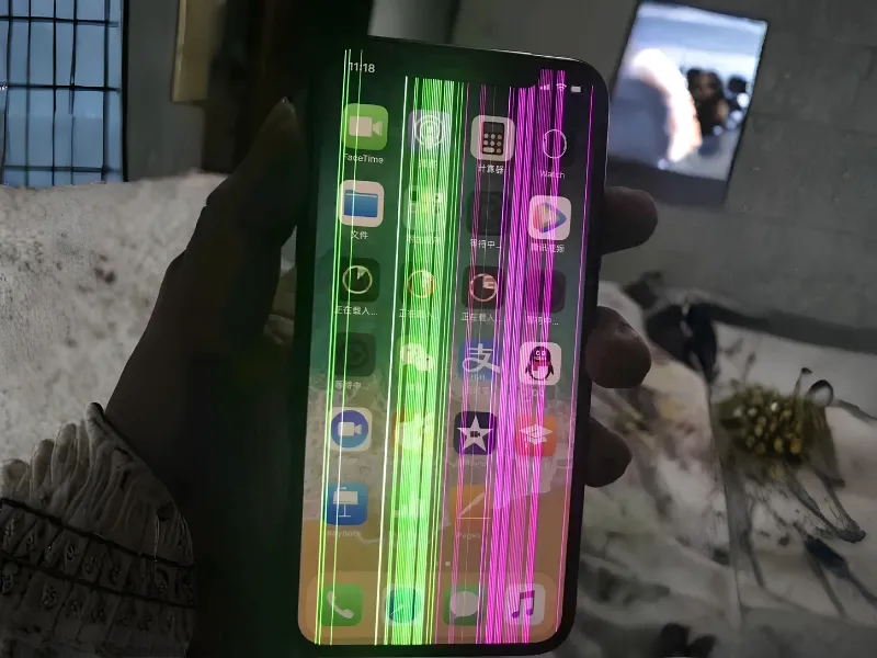 Khi nào có thể sửa sọc màn hình iPhone X?