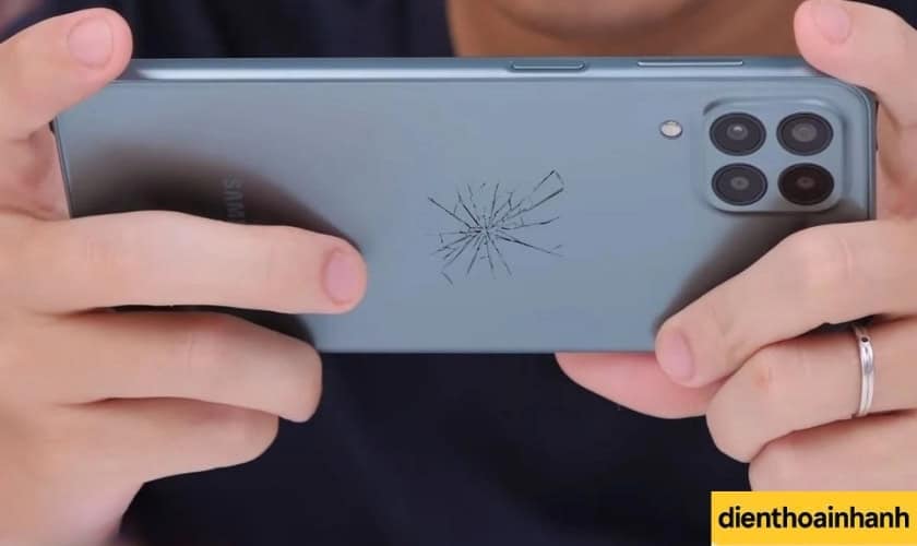 Tác động của việc thay vỏ đến ăng-ten và NFC