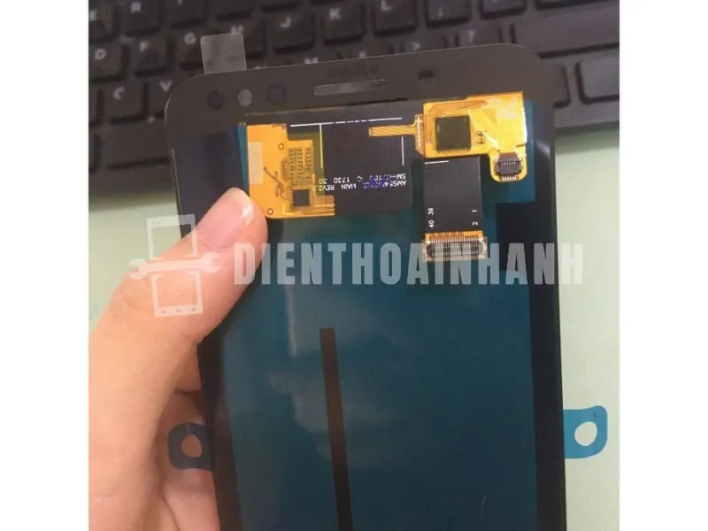 Quy trình thay màn hình Samsung J7 Plus tại điện thoại nhanh