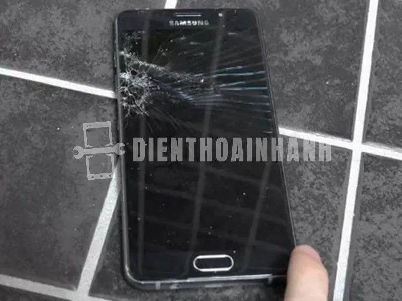 Một số mẹo bảo vệ màn hình Samsung J7 Plus sau khi thay