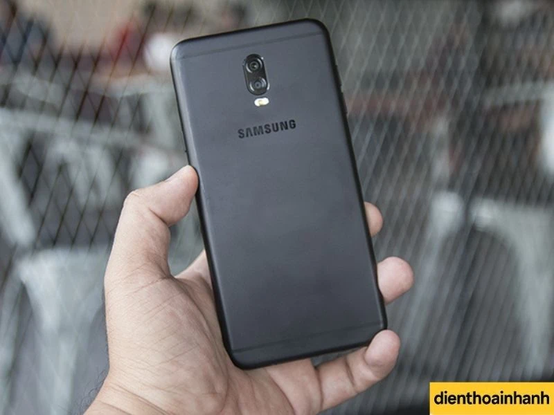 Câu hỏi thường gặp khi thay loa ngoài Samsung J7 Plus