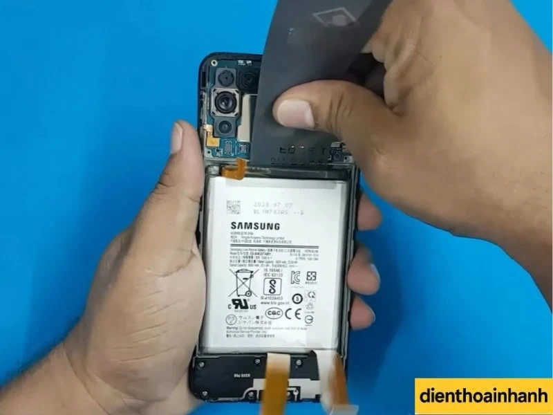Nhận biết Samsung M30 cần thay pin qua những biểu hiện nào?
