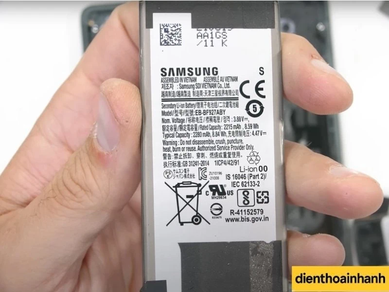 | Tháng 1 2026 Phân tích cấu trúc pin kép (Dual-Battery) đặc thù trên Z Fold 1