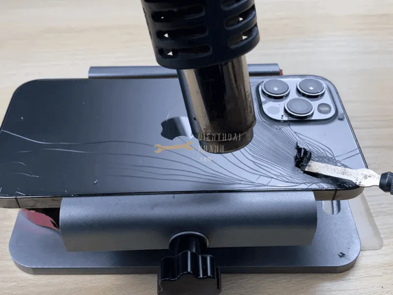 Dịch Vụ Thay Kính Lưng Theo Hãng Điện Thoại