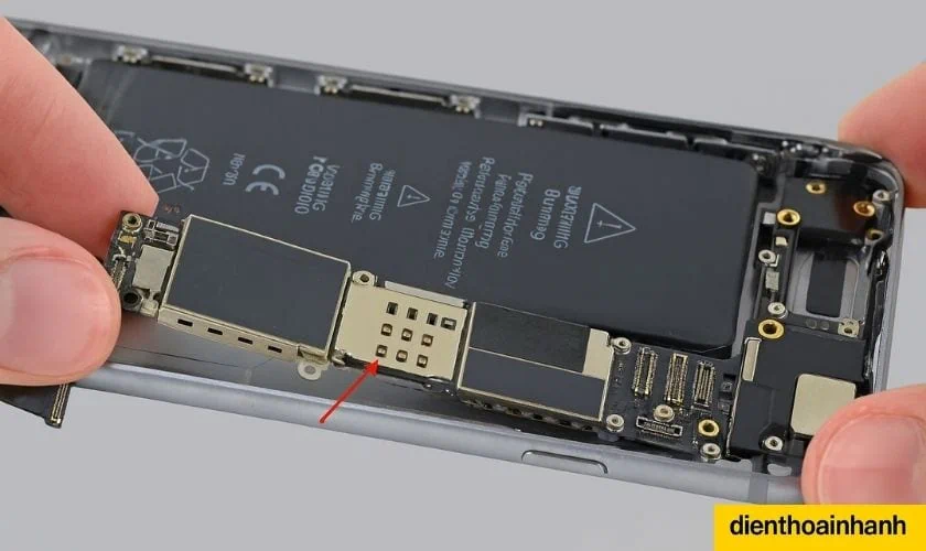 Có Nên Thay Main iPhone Không?