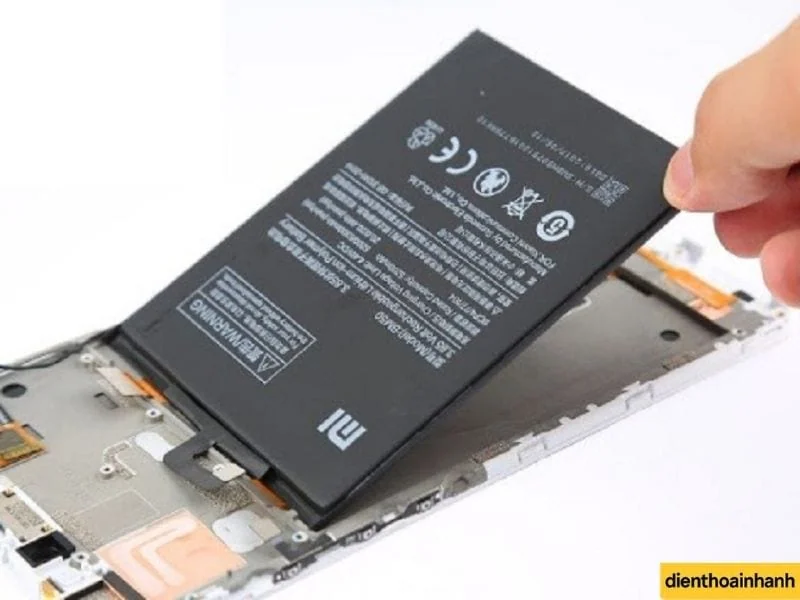 Những Lợi Ích Khi Thay Pin Điện Thoại Chính Hãng