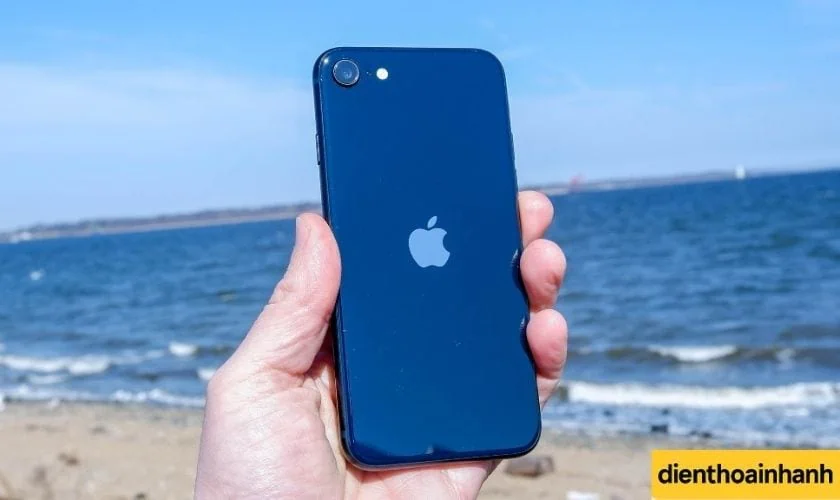 Đặc điểm màn hình của iPhone SE 2020
