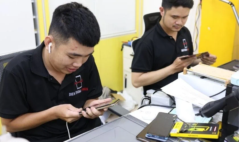 Quy Trình Sửa Chữa Minh Bạch Tại Điện Thoại Nhanh