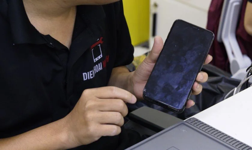 iPhone không gọi được ngay sau khi cập nhật iOS, phải làm gì?