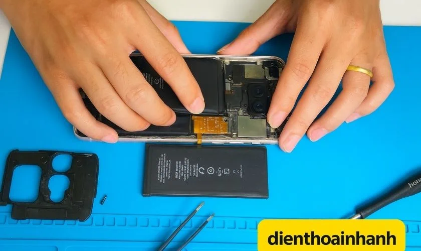 | Tháng 12 2025 Dấu hiệu cảnh báo pin iPhone 14 Pro Max cần thay thế ngay