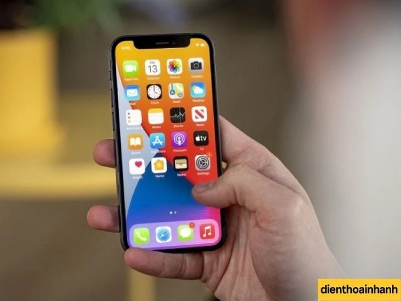 Các dòng iPhone sử dụng màn hình OLED và LCD