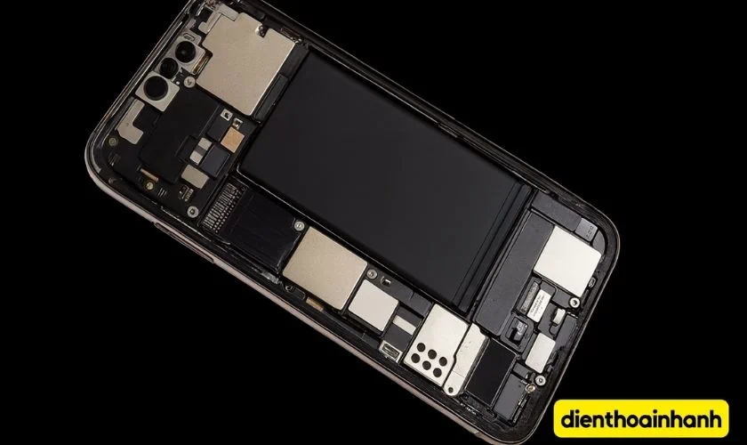 Phân Biệt Sửa Main Và Thay Main: "Chìa Khóa" Cứu Dữ Liệu Của Bạn