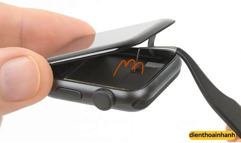 Tại Sao Khách Hàng Lựa Chọn Điện Thoại Nhanh Là Nơi Để Thay Pin Apple Watch