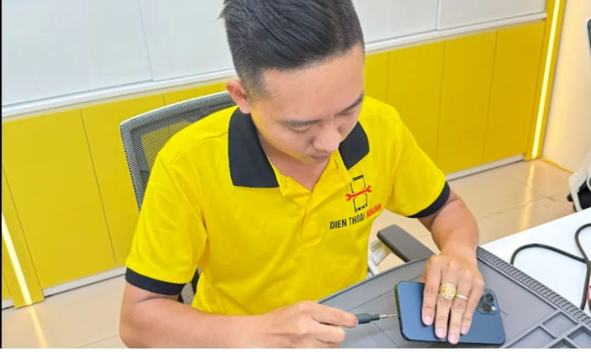 Tại sao nên chọn Điện Thoại Nhanh để bán iPhone 12 cũ của bạn?