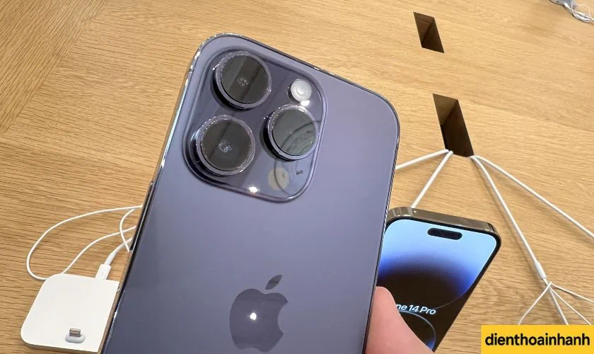 Tại sao nên chọn Điện Thoại Nhanh để bán iPhone 14 Series của bạn?