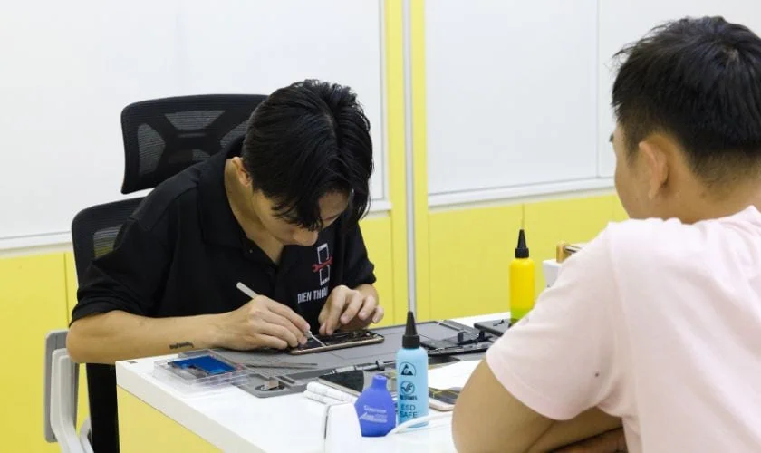 | Tháng mười một 2025 Lời Kết