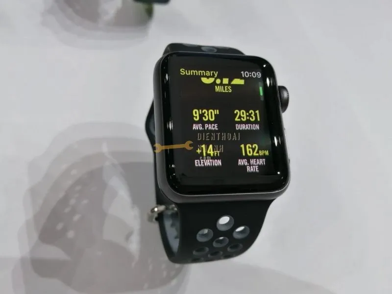 Thay kính cảm ứng Apple Watch có ảnh hưởng gì đến màn hình không?