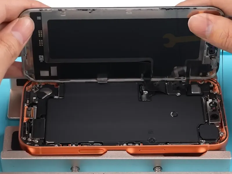 Ưu điểm khi thay màn hình iPhone 17 Pro Max tại Điện Thoại Nhanh